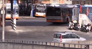 Genova, taglio dei bus: l'assessore Campora replica a Pd e Cinque Stelle