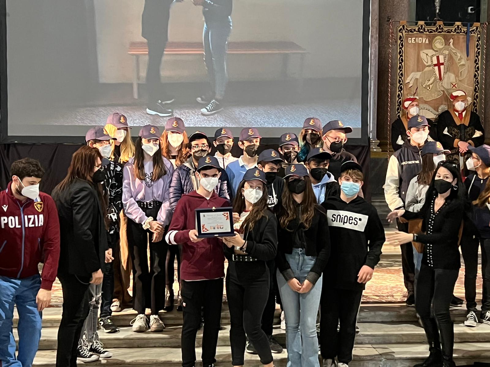 Festa della Polizia, premiata la 3^ B della scuola Burlando per "PretenDiamo Legalità"