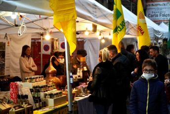 Imperia presenta a Vinitaly l'edizione 2022 di Olioliva