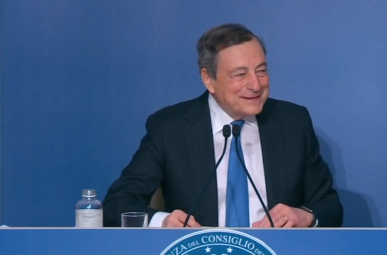 Mario Draghi positivo al covid: è asintomatico