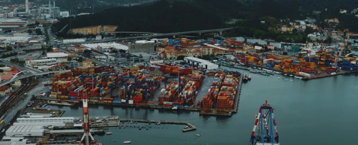 Porti La Spezia e Carrara, un software per calcolare le emissioni delle navi