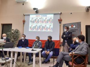 Genoa, protagonisti dell'Anfield Road e tifosi in vacanza insieme per ricordare l'impresa