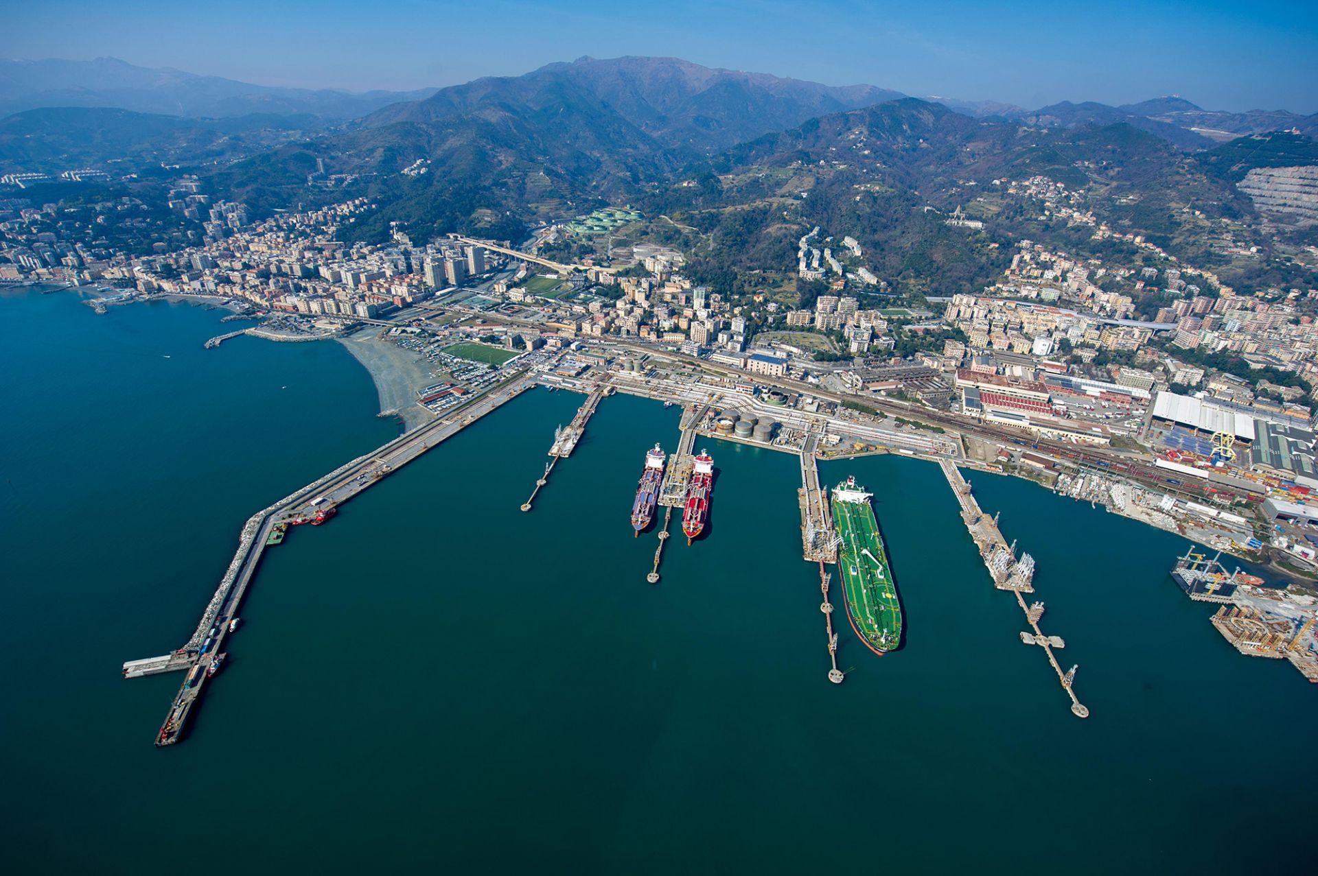 Genova, per Porto Petroli aumento dei traffici del 24,3 per cento nel 2021