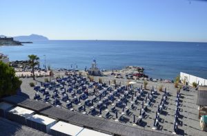 Genova, domani comincia la stagione balneare. Pochi i tratti vietati alla balneazione