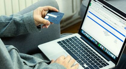 Savona, truffe online a donne sole e depresse: 19 arresti, smantellata organizzazione internazionale