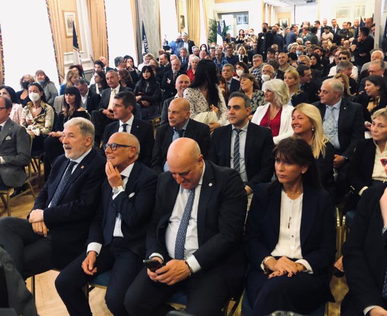 Genova, presentazione della liste: bagno di folla per Fratelli d'Italia 