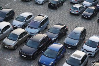 Genova, vendeva auto per commettere reati: 30enne denunciato 