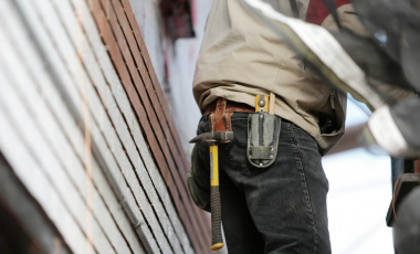 Spezia, operaio muore in un cantiere travolto dal solaio
