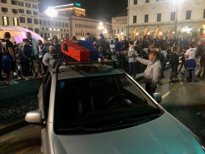 Sampdoria, il corteo per le vie del  centro per festeggiare la B del Genoa