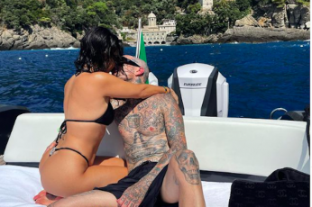 Portofino, Kourtney Kardashian e Travis Barker sposi a San Fruttuoso di Camogli