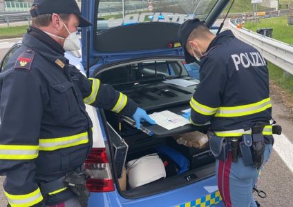 Spezia, scontro auto-moto sull'Aurelia: giovane scooterista rischia l'amputazione del braccio