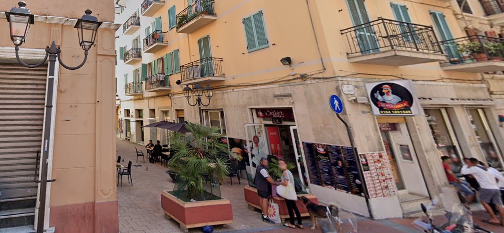 Ventimiglia, paninoteca frequentata da pregiudicati: il Comune revoca la licenza