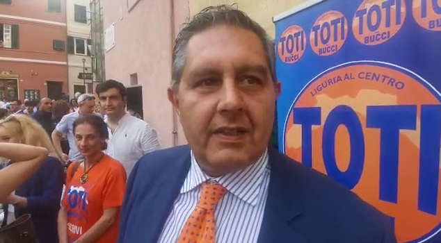 Genova, Giovanni Toti a Boccadasse: "La politica deve dare ascolto ai giovani"