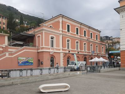 Camogli, 48enne muore travolto da un treno Intercity