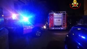 Genova, uomo intossicato in casa dai fumi di un incendio. E' grave al San Martino