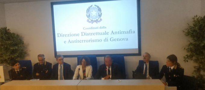 Operazione antiterrorismo a Genova, 14 arresti: "Tra due mesi compriamo armi per la nostra cellula"