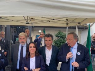 Genova, la senatrice di Forza Italia Licia Ronzulli : "Siamo con Bucci ma vogliamo entrare in giunta"