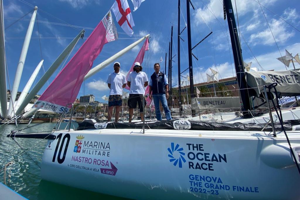 Genova al Marina Militare Nastro Rosa Tour con un team dedicato alla Ocean Race