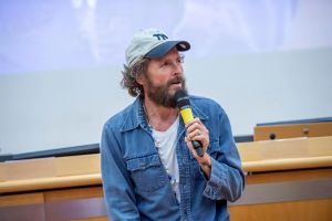 Orientamenti Summer 2022, lunedì Jovanotti a confronto con i ragazzi liguri