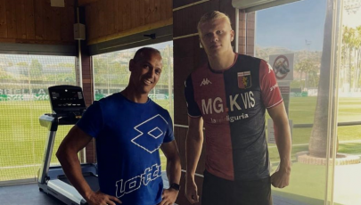 Genoa, ecco Haaland con la maglia rossoblù