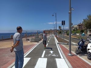Genova, pista ciclabile di Corso Italia: inaugurato il tratto fra Boccadasse e via Torre dell'Amore 