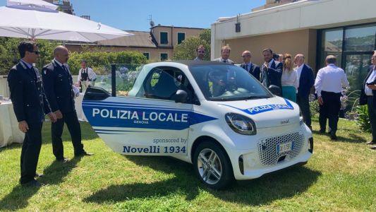 Genova, in dotazione alla polizia locale tre nuove Smart elettriche 