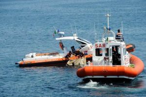 Cinque Terre: festeggia in mare il matrimonio di un amico, annega e muore