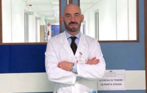 Covid, Bassetti: "Consiglio la quarta dose a over 60 e fragili"