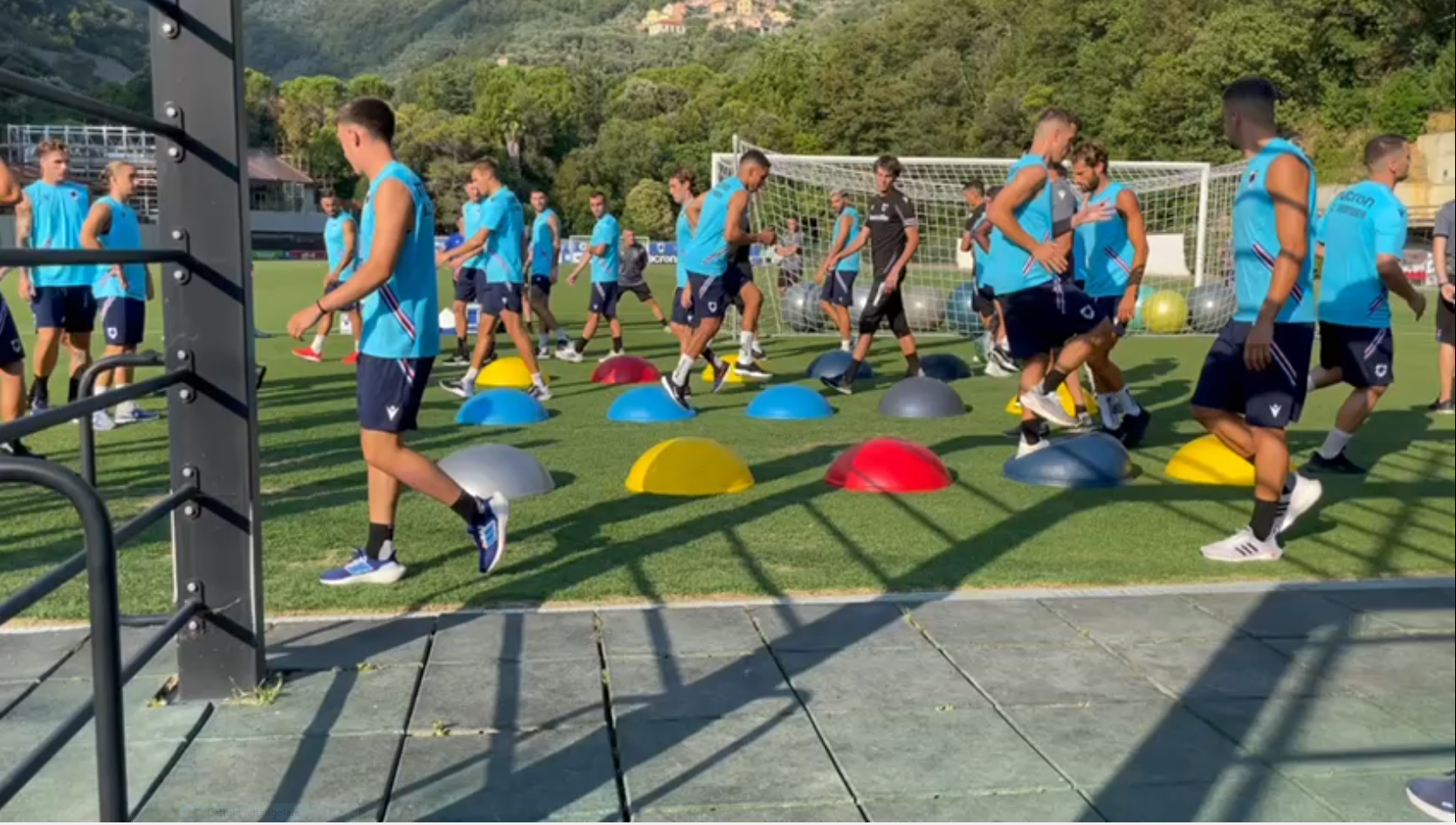 Sampdoria, la squadra è in viaggio per Ponte di Legno: mancano solo alcuni nazionali
