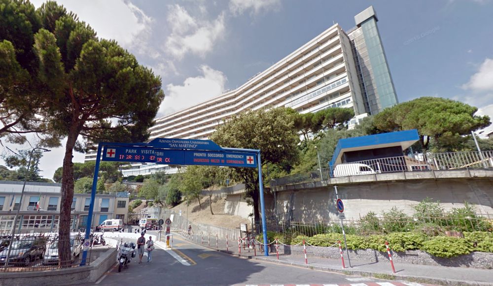 Genova, troppi casi covid: stop alle visite al San Martino