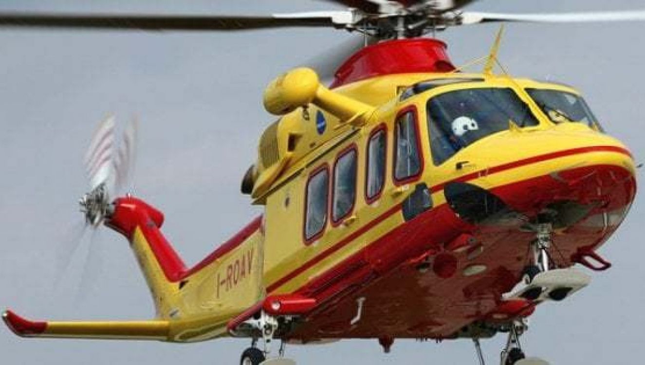 Tiglieto, scontro auto-moto: due centauri trasportati in codice rosso con l'elicottero