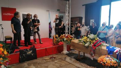 Sanremo, l'ultimo saluto  a De Scalzi: "Grazie per quello che ci hai dato"