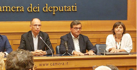 Elezioni, Calenda rompe il patto: "Non intendo andare avanti con il Pd. Renzi? Vedremo"