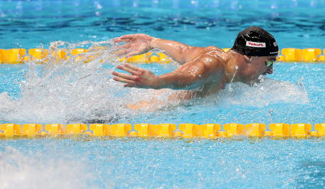 Nuoto, il genovese Razzetti vince la medaglia d'oro agli Europei di Roma