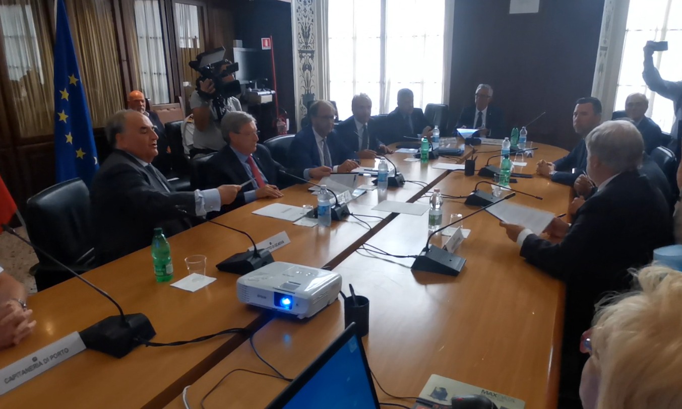 Genova, il ministro Giovannini firma il protocollo di riqualificazione e rigenerazione del Campasso 