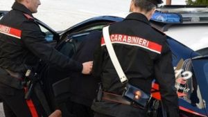 Genova, sorpresi a vendere droga a una studentessa: arrestati