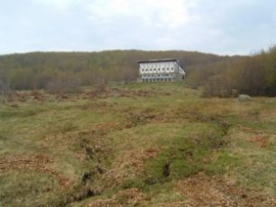 Pratomollo, fungaiolo 65enne muore d'infarto: inutile l'intervento dell'elicottero Grifo 