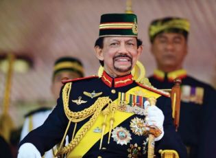 Morte Elisabetta II, ora è il sultano del Brunei quello che regna da più tempo