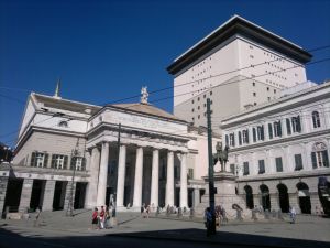 Genova, al Carlo Felice standing ovation per il violinista David Garrett