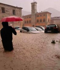 Maltempo nelle Marche, nove vittime. La solidarietà di Toti: "Siamo a disposizione con la nostra Protezione civile"