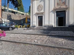 Terremoto in Liguria, qualche calcinaccio cade dalla chiesa di Pieve Alta