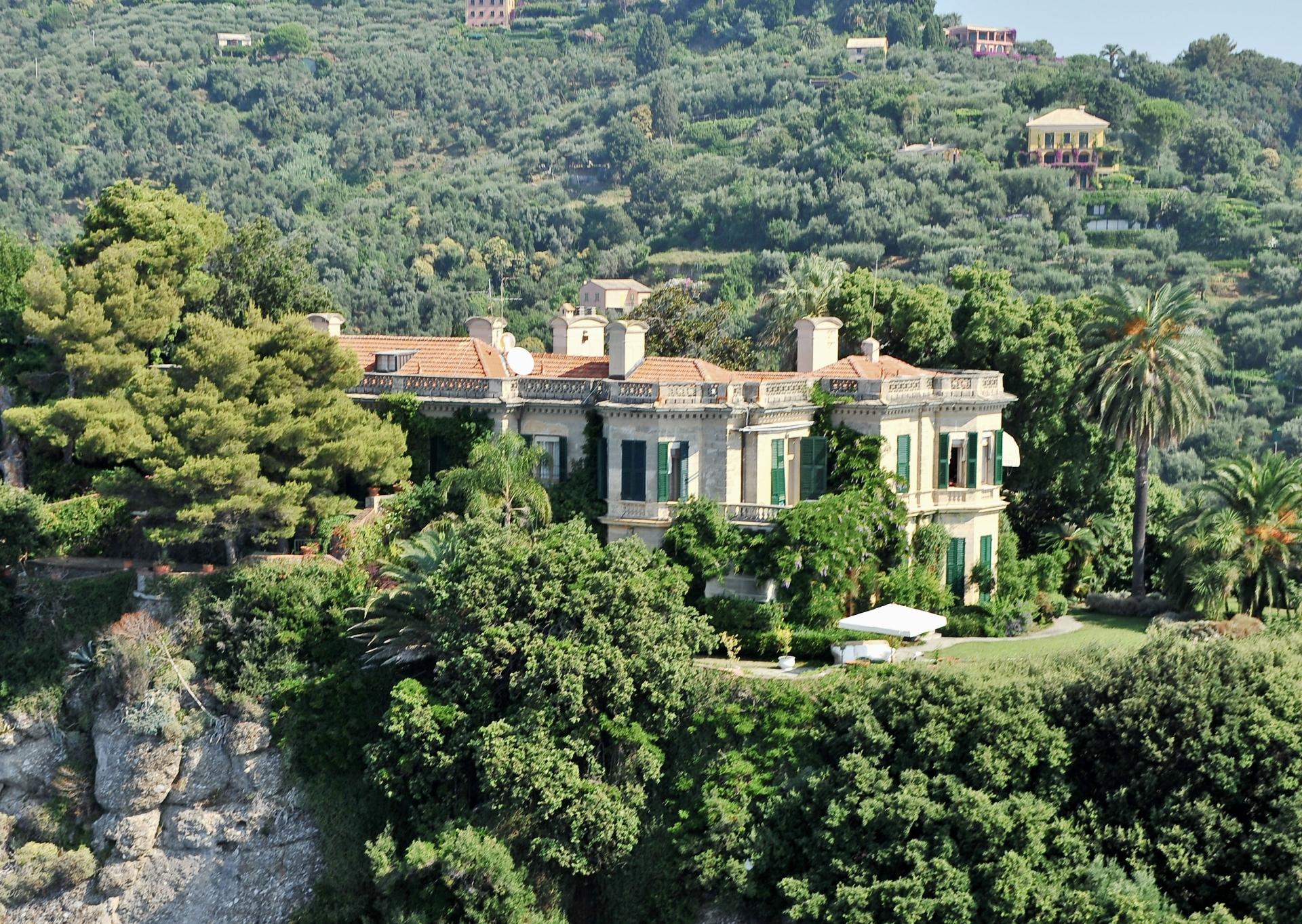 Portofino, "congelata" Villa Altachiara: è di proprietà dell'oligarca russo Khudaynatov