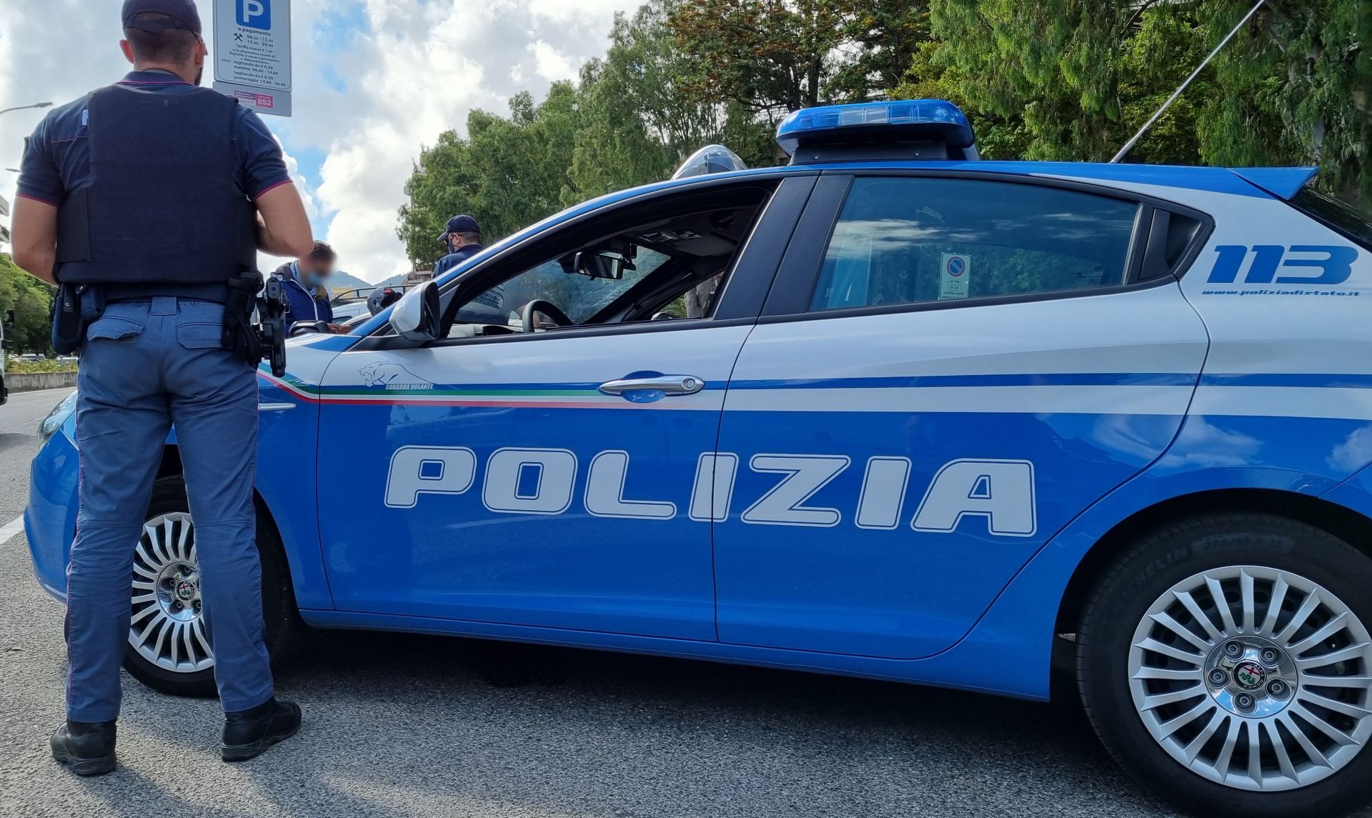 Genova, consegna la droga a domicilio in monopattino: arrestato 27enne a Sampierdarena