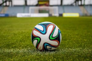 Calcio, gli arbitri per il weekend: Baroni per Cosenza-Genoa, a Di Bello Sampdoria-Roma