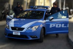 Savona, la polizia ferma un 30enne: avrebbe violentato una ragazza su una motonave 