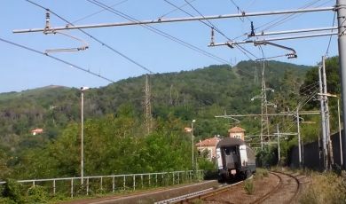 Genova, rubò cavi elettrici su linea ferroviaria: arrestato senza fissa dimora 