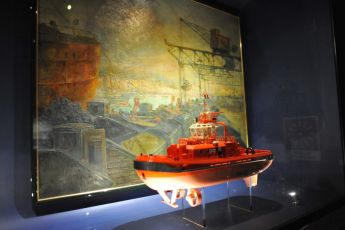 Genova, al Galata inaugurata la mostra per i 100 anni di Rimorchiatori riuniti