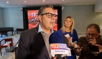 Covid, sanitari no-vax tornano in ospedale, Toti: "Un medico che non si vaccina ha sbagliato mestiere"