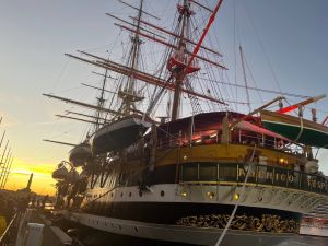 Genova, solo ieri quasi diecimila persone sulla 'Amerigo Vespucci'