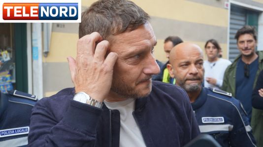 Genova, Totti in città per uno spot: "Ho mangiato Carbonara? No, Pesto"